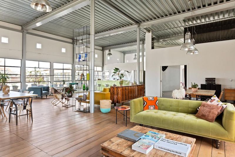 Private location available for rent to conduct a professional photoshoot in Paris